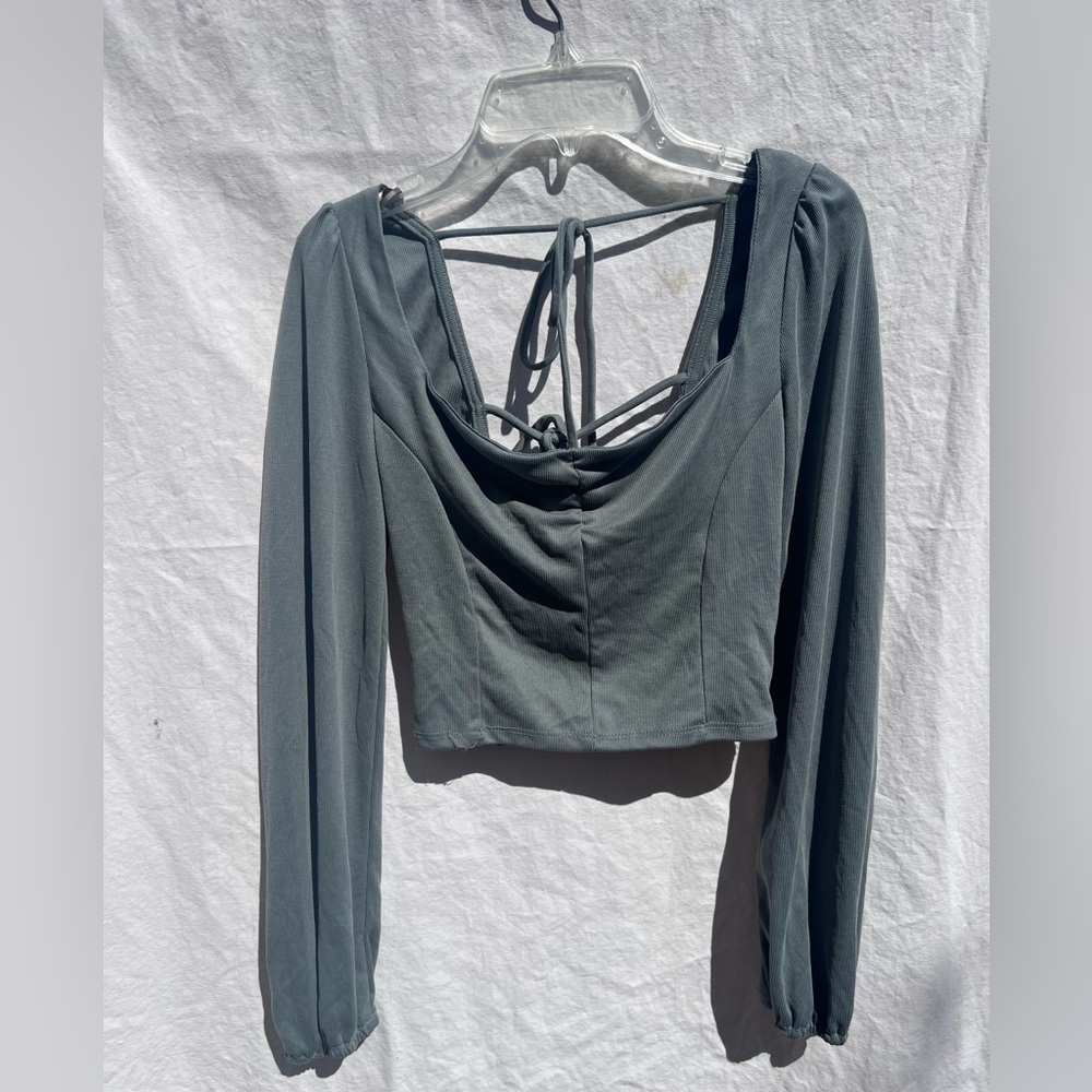 Kiriou Los Angeles long sleeve crop top